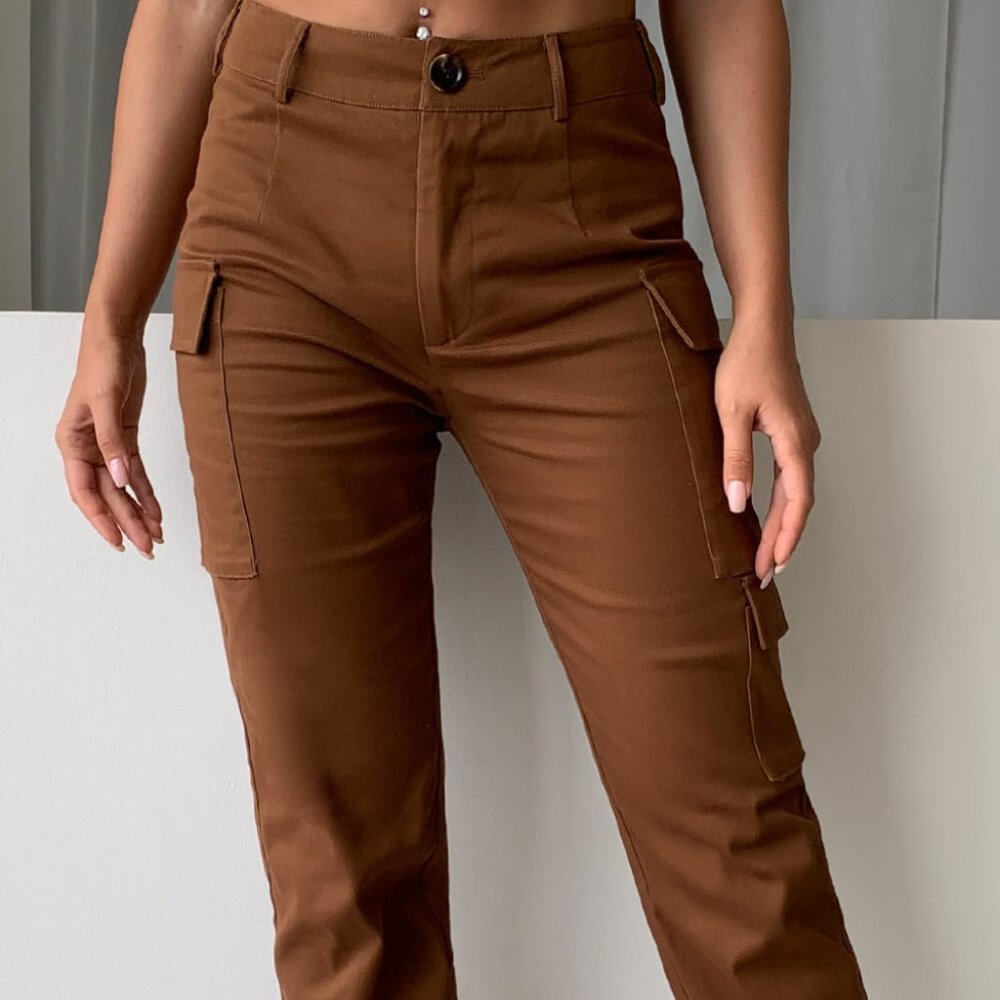 🔥NWT Brown High-Waisted Cargo Joggers - Best Seller!